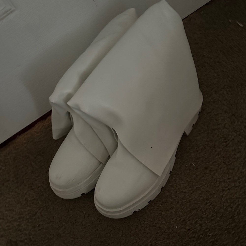 Women's White Fold-Over Boots